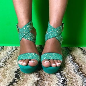 Aquamarine teal wedges